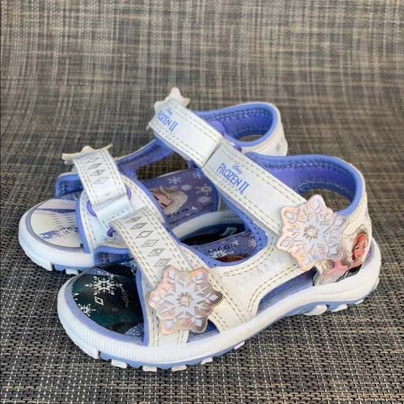 Disney Frozen 'Elsa and Anna Graphic' Double Strap Sandals Toddler size 6 - Picture 7 of 12